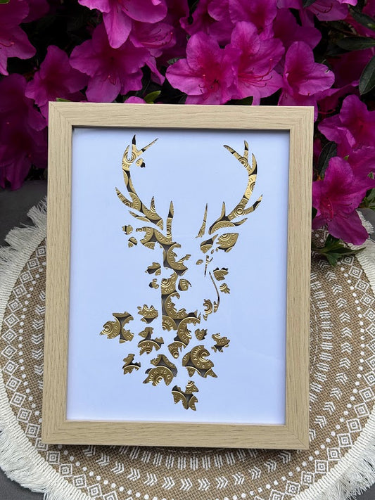 CADRE CERF ET FEUILLES